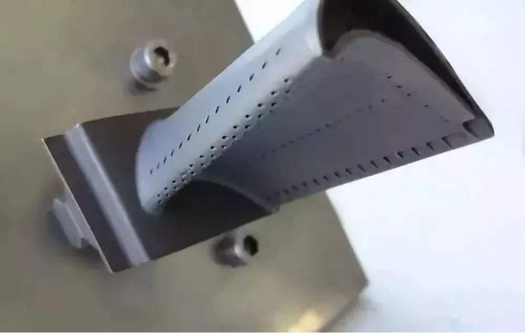 沧州液态磨粒流应用案例-叶片气膜孔抛光