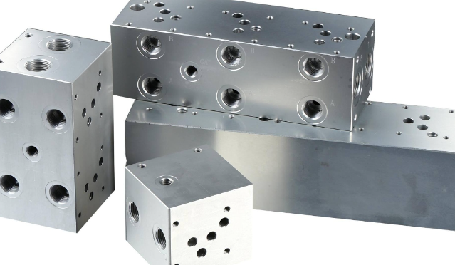 流体抛光机床：实现精密抛光的专属设备